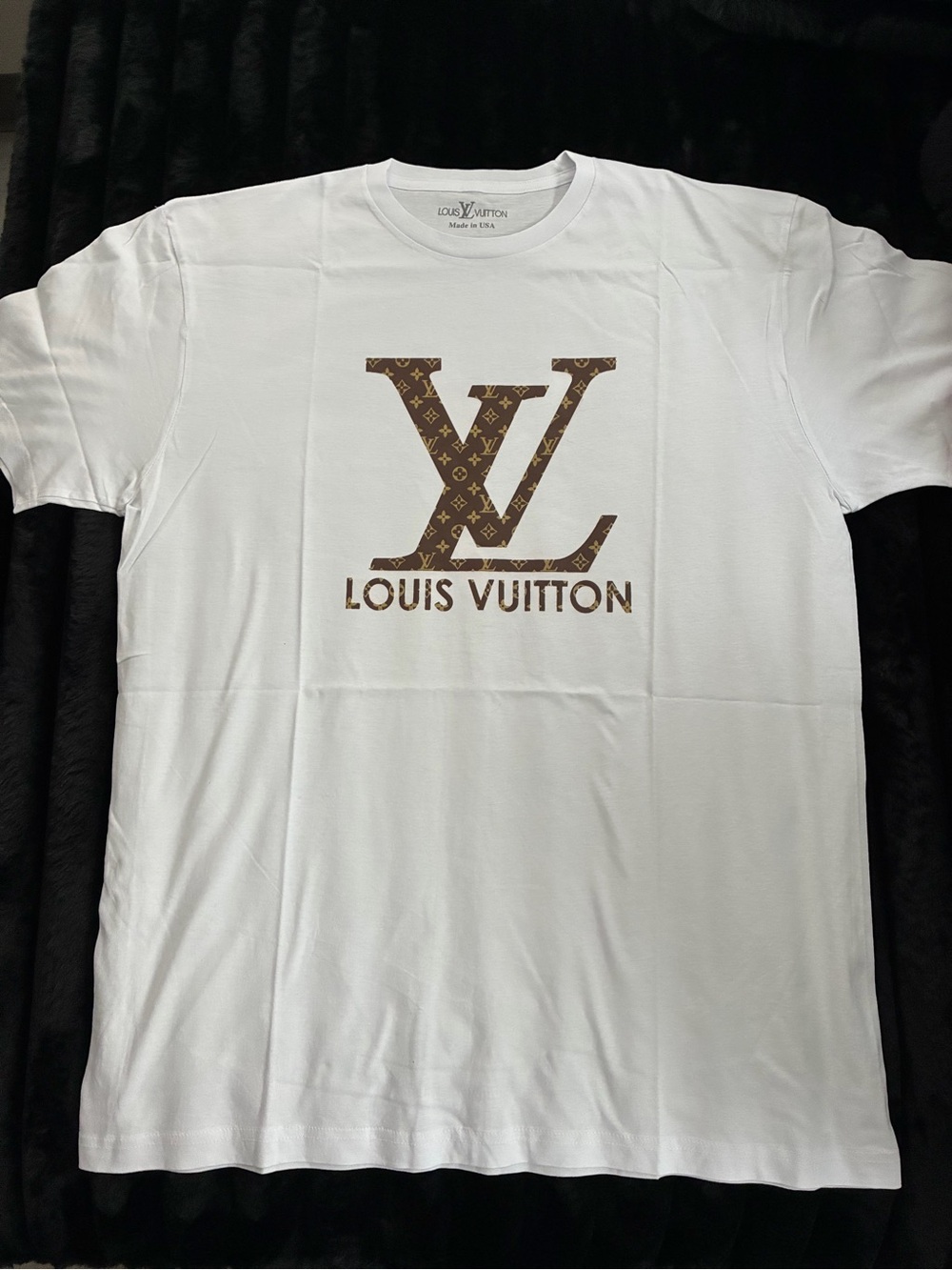 New Men’s White Luxury Graphic Print T-shirt Size XL